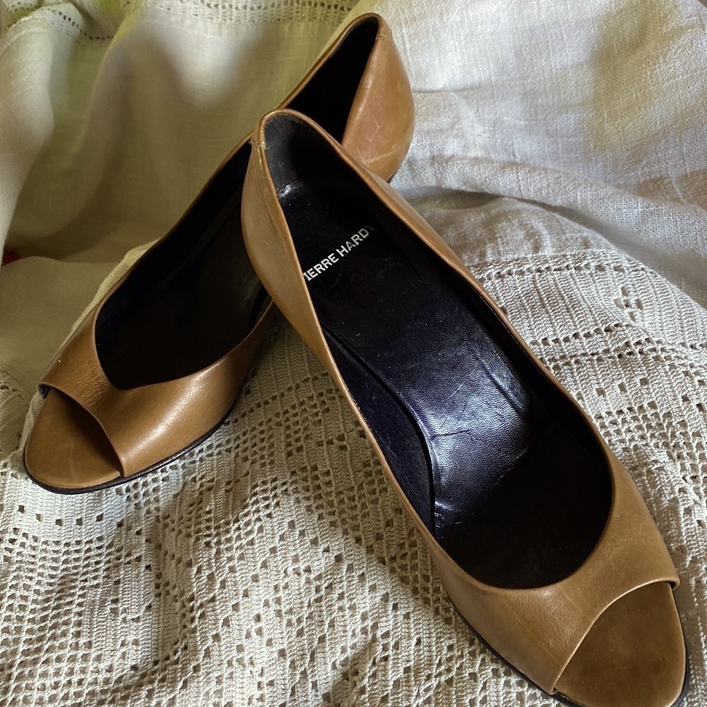 Pierre Hardy Open Toe Wedge Heel Tan Leather Size 37 US 7